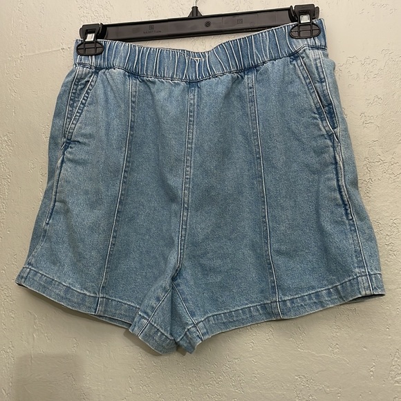 Madewell Denim Easy Pull-On Shorts in Rathmore Wash Style MD750 - Picture 4 of 9